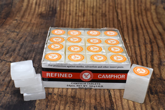 Camphor Box (16 Pieces) / Alcanfor por caja de 16 piezas.